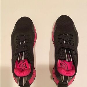Reebok Black and Pink Women's Sneakers
